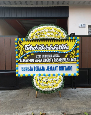 Papan Bunga Duka di Seunagan Timur